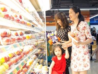 Cua hang tien ich: Cang mo cang lo, dua ai chet truoc? hinh anh