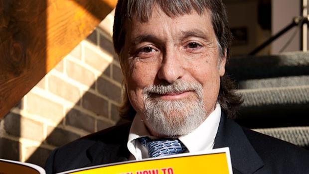 Nguoi 7 lan thang xo so kieu My tiet lo bi kip mua ve hinh anh