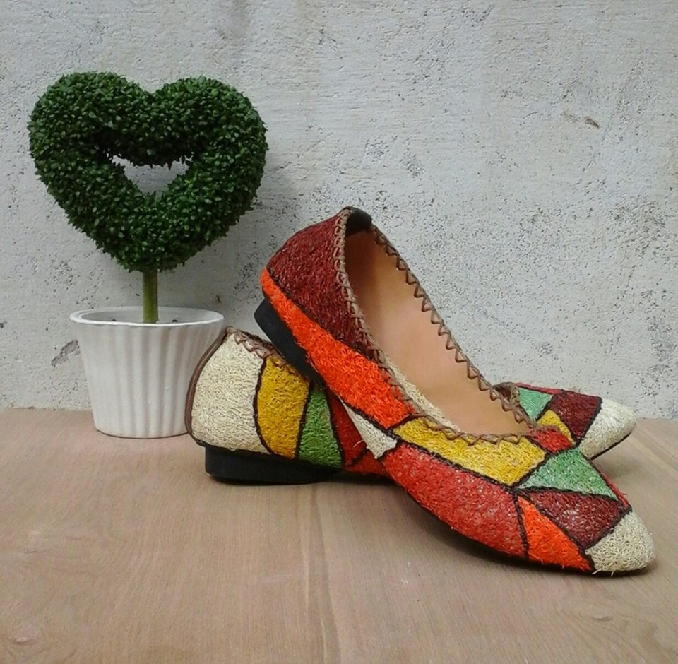 Khoi nghiep voi giay, vi lam bang xo muop o Sai Gon hinh anh