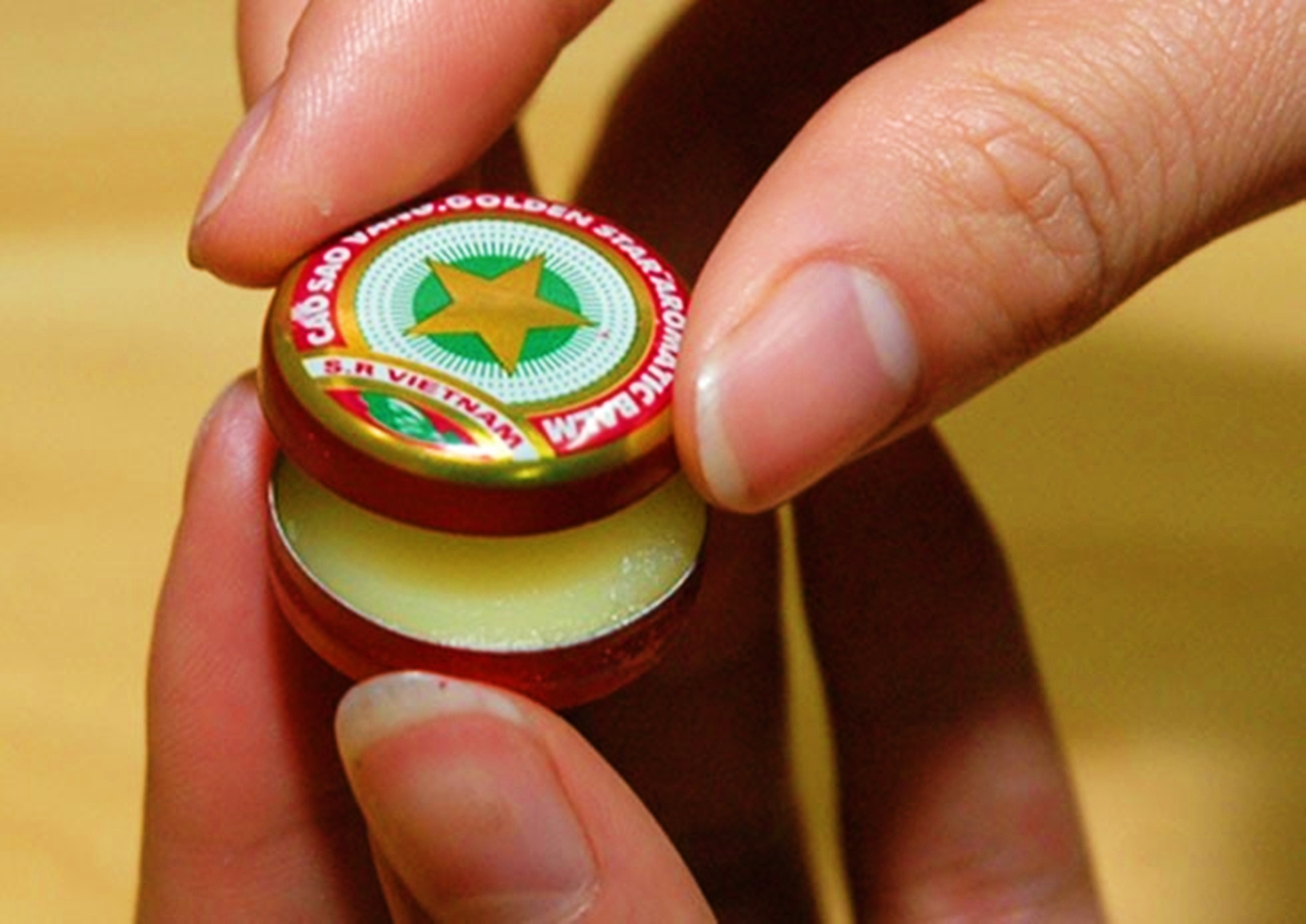 Cao sao vang, tien 1.000 dong tinh bang USD tren eBay, Amazon hinh anh