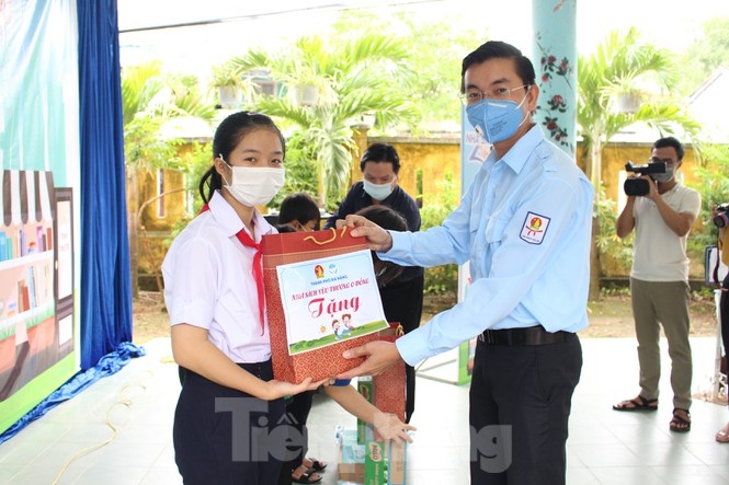 nha sach 0 dong anh 7