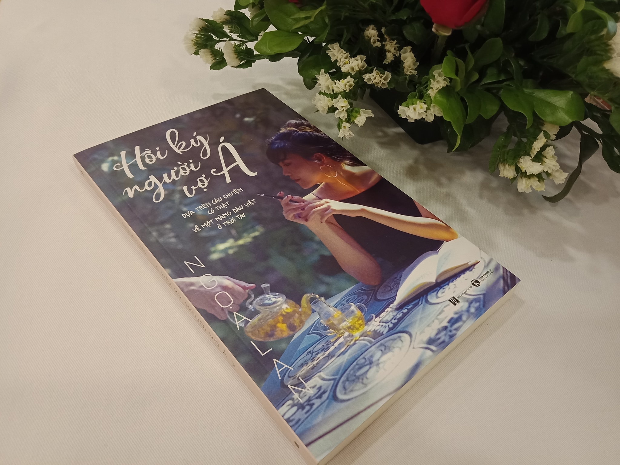 Hoi ky cua nang dau Viet o troi Tay hinh anh