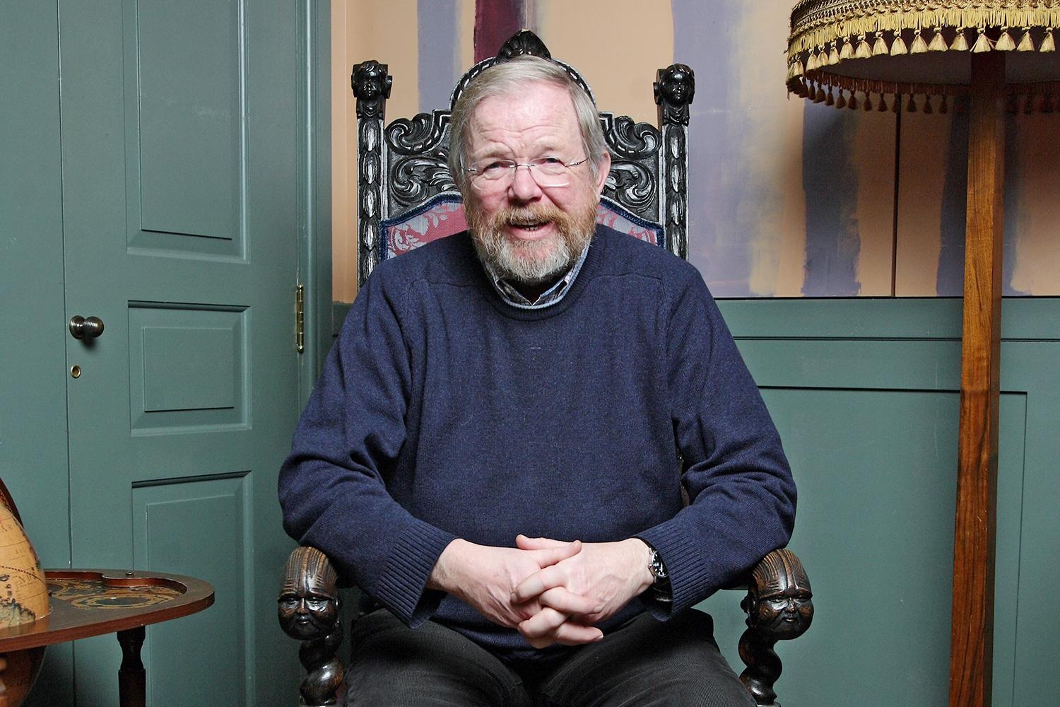 Tac gia cua 'Luoc su van vat' muon nghi huu hinh anh