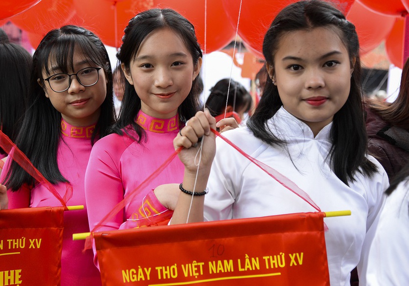 Tinh than Ngay tho Viet Nam van lan toa hinh anh