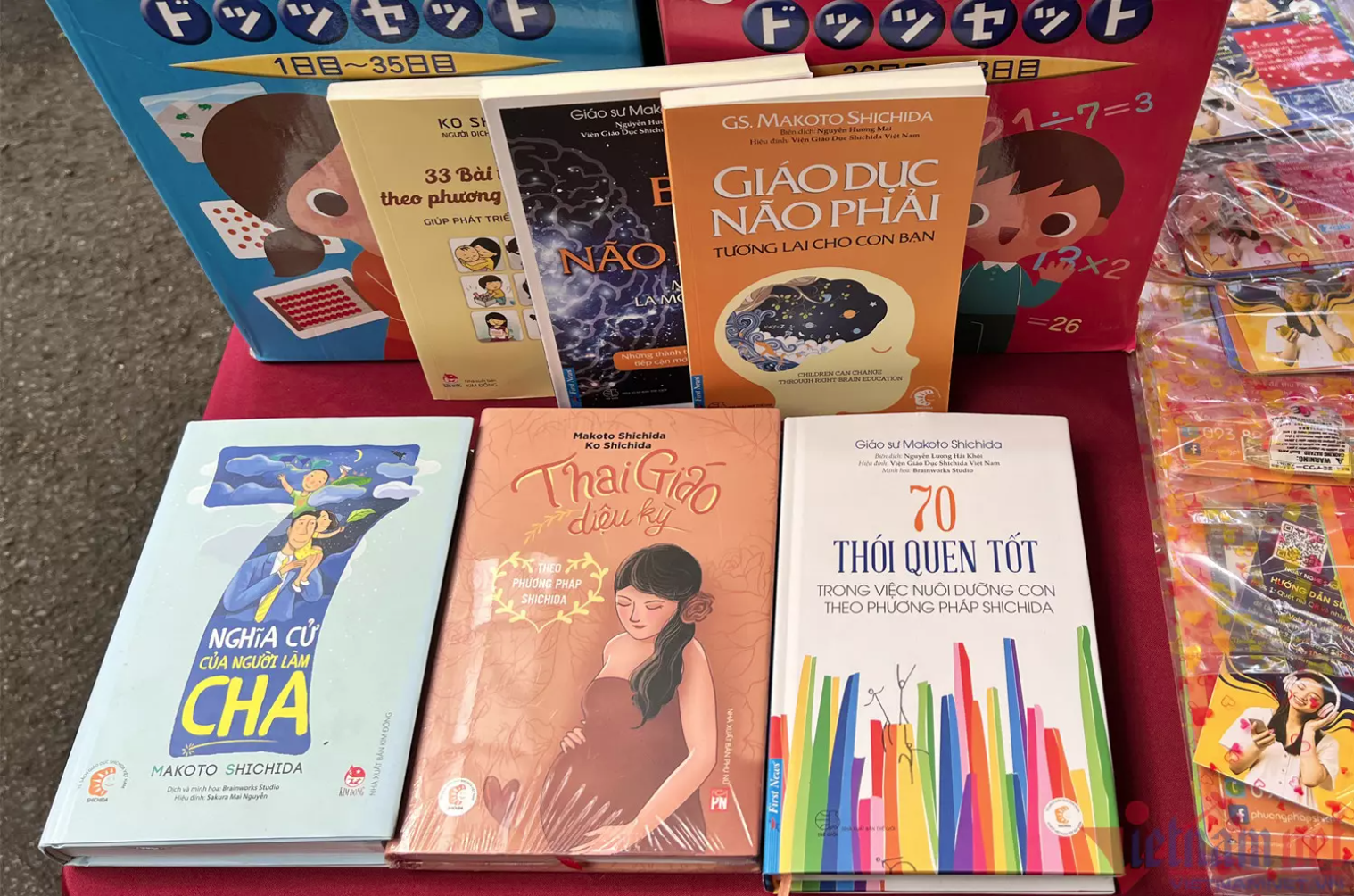 Ra mat tron bo sach noi nuoi day con cua giao su noi tieng Nhat Ban hinh anh