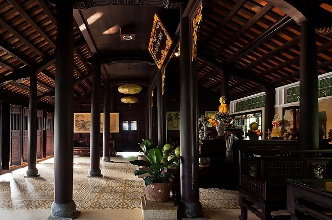 Quy dinh ngat ngheo ve xay nha cho hoang tu, cong chua xua hinh anh