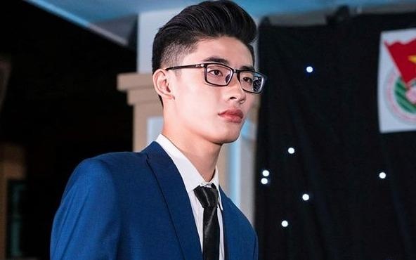 Nam sinh Ha Noi hat rap to tinh bang cong thuc hoa hoc hinh anh
