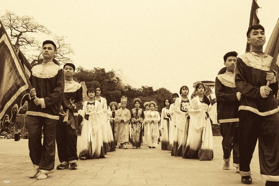 hoc sinh chuyen su chup ky yeu anh 1