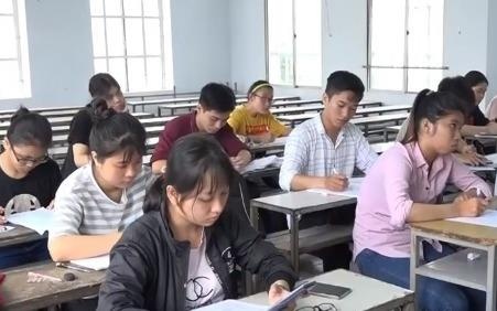 Trung tam luyen thi dai hoc tai TP.HCM vang ve la thuong hinh anh