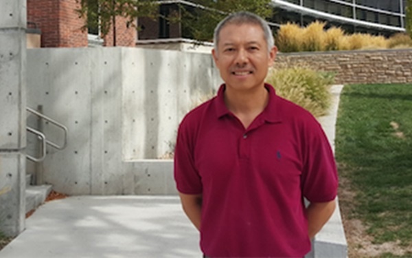 GS Truong Nguyen Thanh: 'Nen tao moi truong de nhan tai cong hien' hinh anh