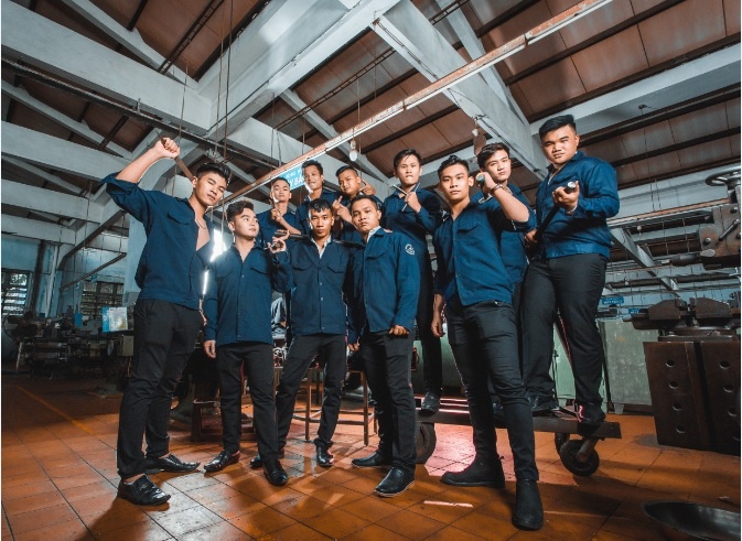 anh ky yeu tai xuong co khi anh 7