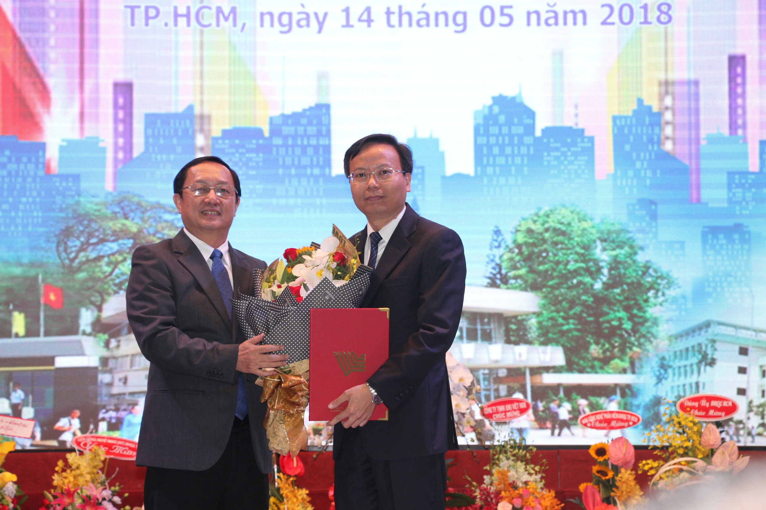 Hieu truong DH Bach Khoa anh 1