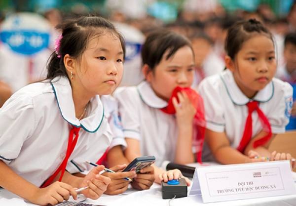 Hoc sinh met moi vi ap luc thi vao lop 6 hinh anh