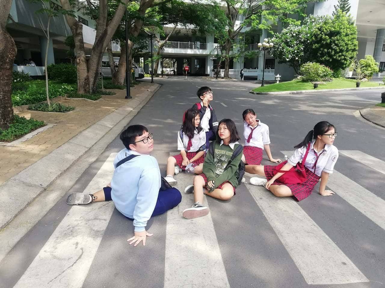 học sinh cover bùa yêu bích phương ảnh 1 hoc sinh cover bua yeu bich phuong anh 1