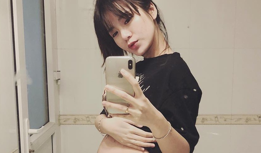 Hot girl Tu Linh ke chuyen lan dau sinh con hinh anh