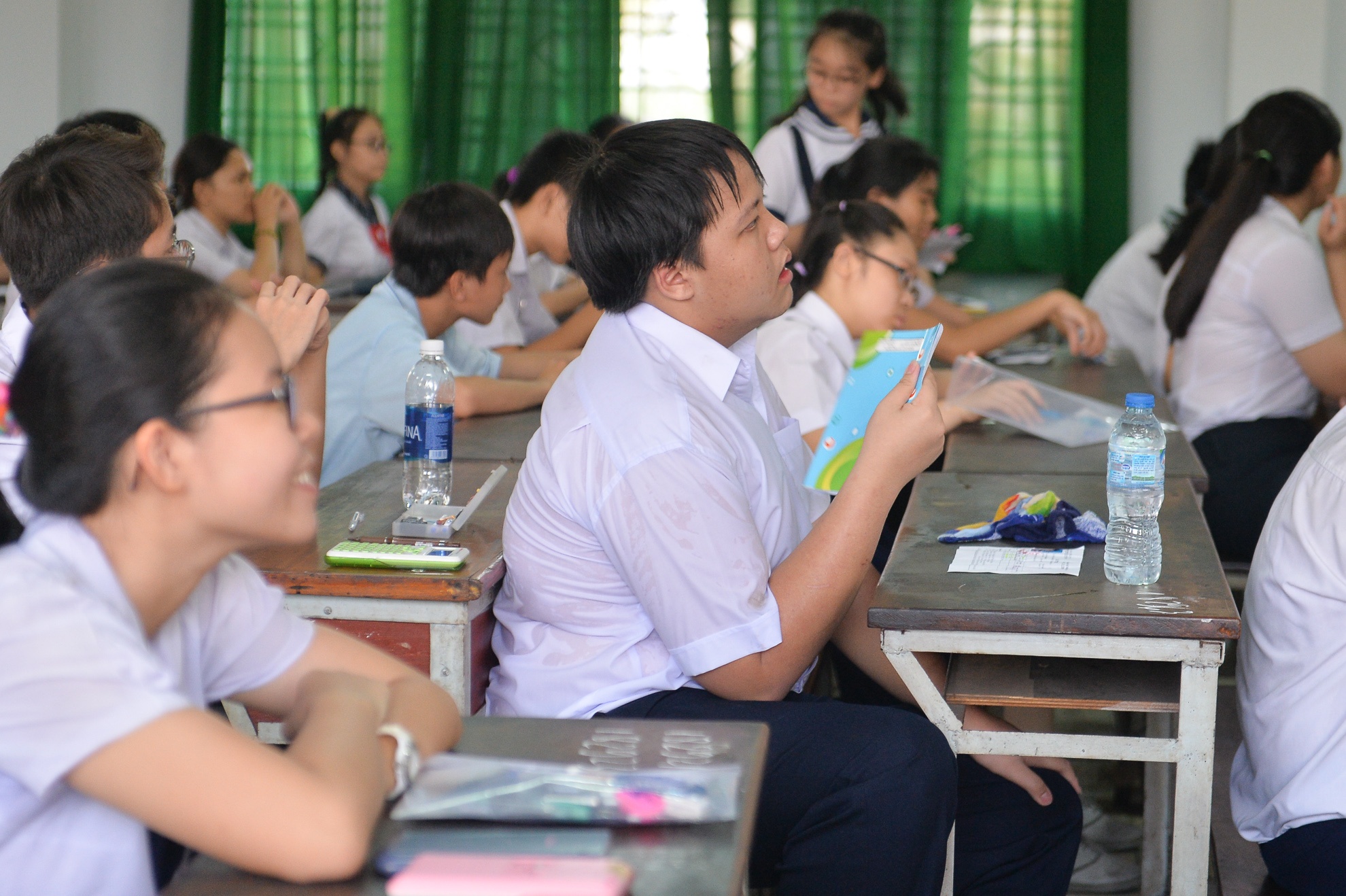 De thi va bai giai mon Toan vao lop 10 truong nang khieu o Sai Gon hinh anh