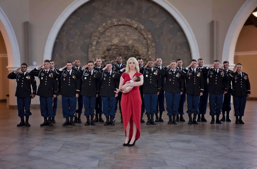 bo anh con gai cua nguoi linh my hy sinh va dong doi anh 7