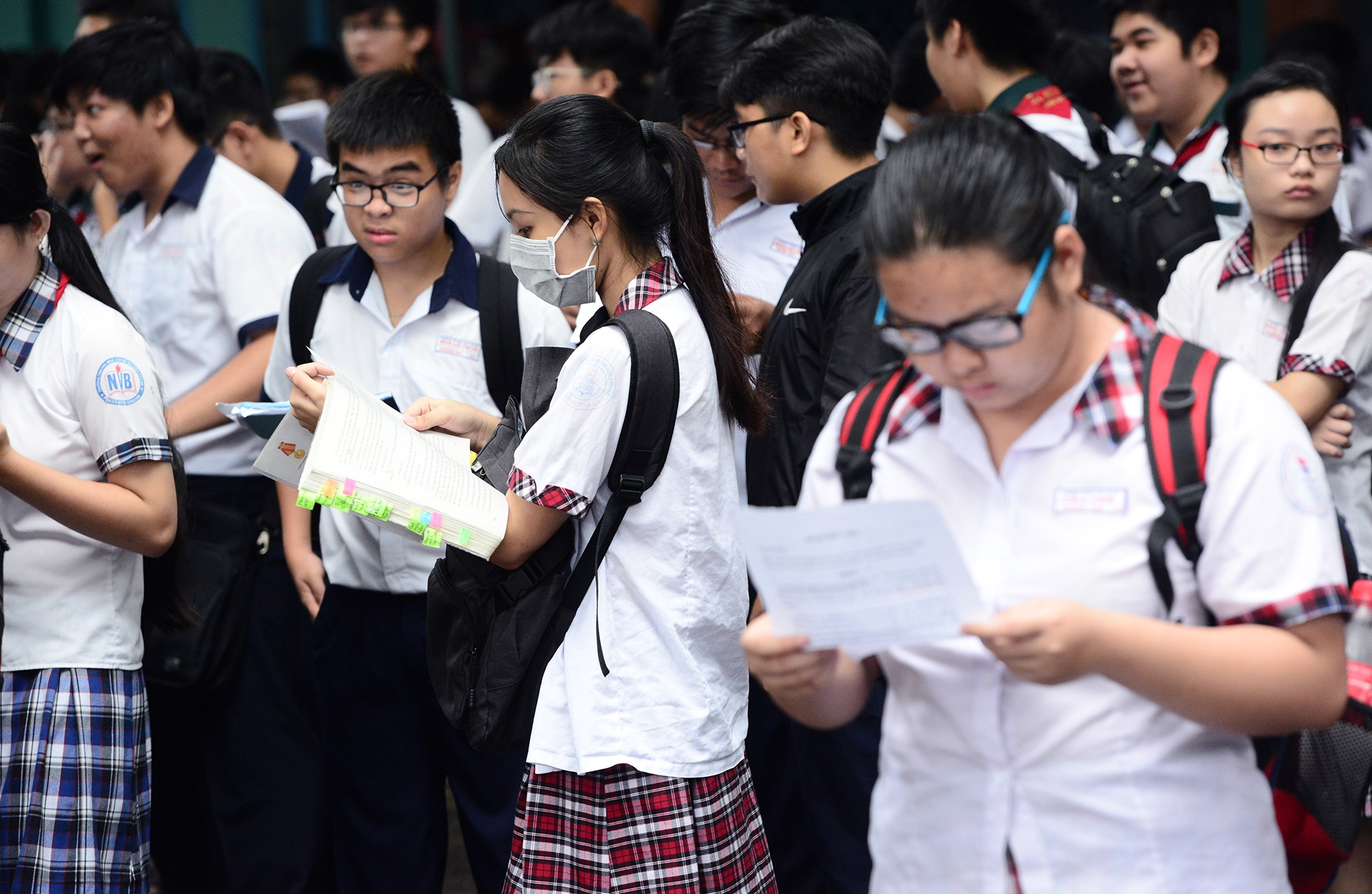 De thi tieng Anh dai va phuc tap: Nhieu thi sinh gap kho o phan thi tu hinh anh