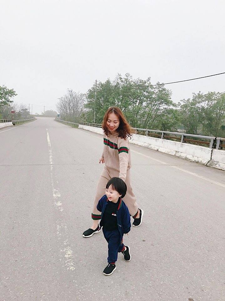 chị gái bị nhầm là mẹ vì hơn em 18 tuổi  ảnh 4 chi gai bi nham la me vi hon em 18 tuoi anh 4