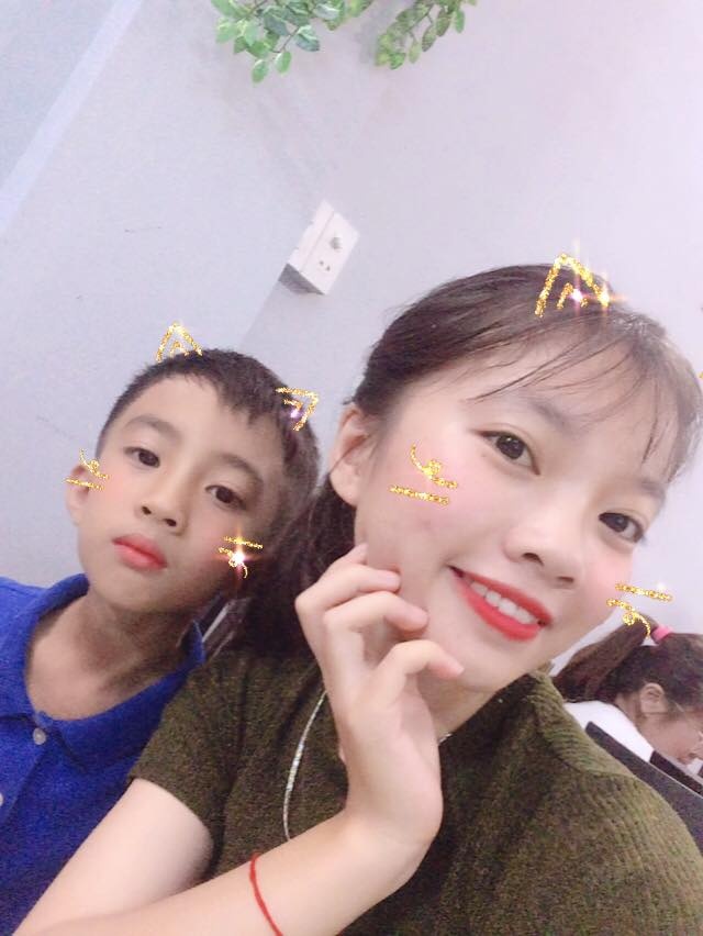 chị gái bị nhầm là mẹ vì hơn em 18 tuổi  ảnh 8 chi gai bi nham la me vi hon em 18 tuoi anh 8
