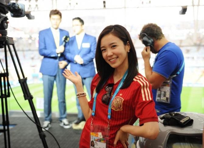 nữ mc hàn gây sốt ở world cup 2014 ảnh 1 nu mc han gay sot o world cup 2014 anh 1