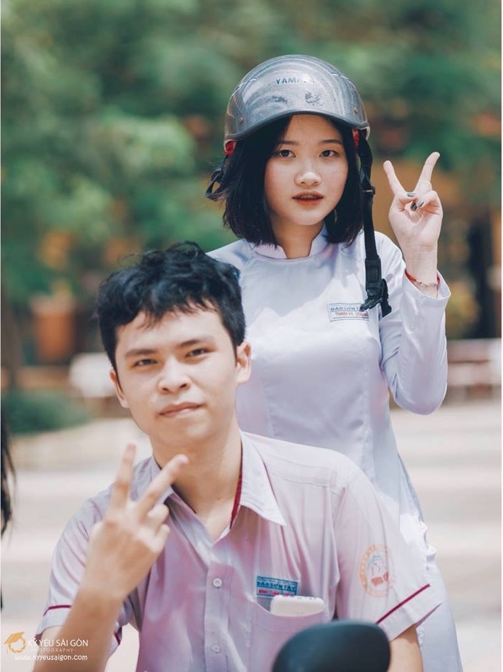 ảnh thẻ hài hước của nữ sinh Sài Gòn ảnh 3 anh the hai huoc cua nu sinh Sai Gon anh 3