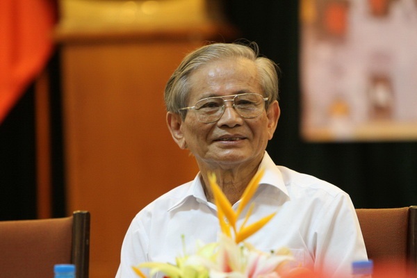GS Phan Huy Lê qua đời ảnh 1 GS Phan Huy Le qua doi anh 1