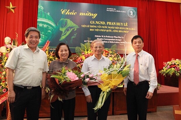 Giáo sư Phan Huy Lê ảnh 2 Giao su Phan Huy Le anh 2