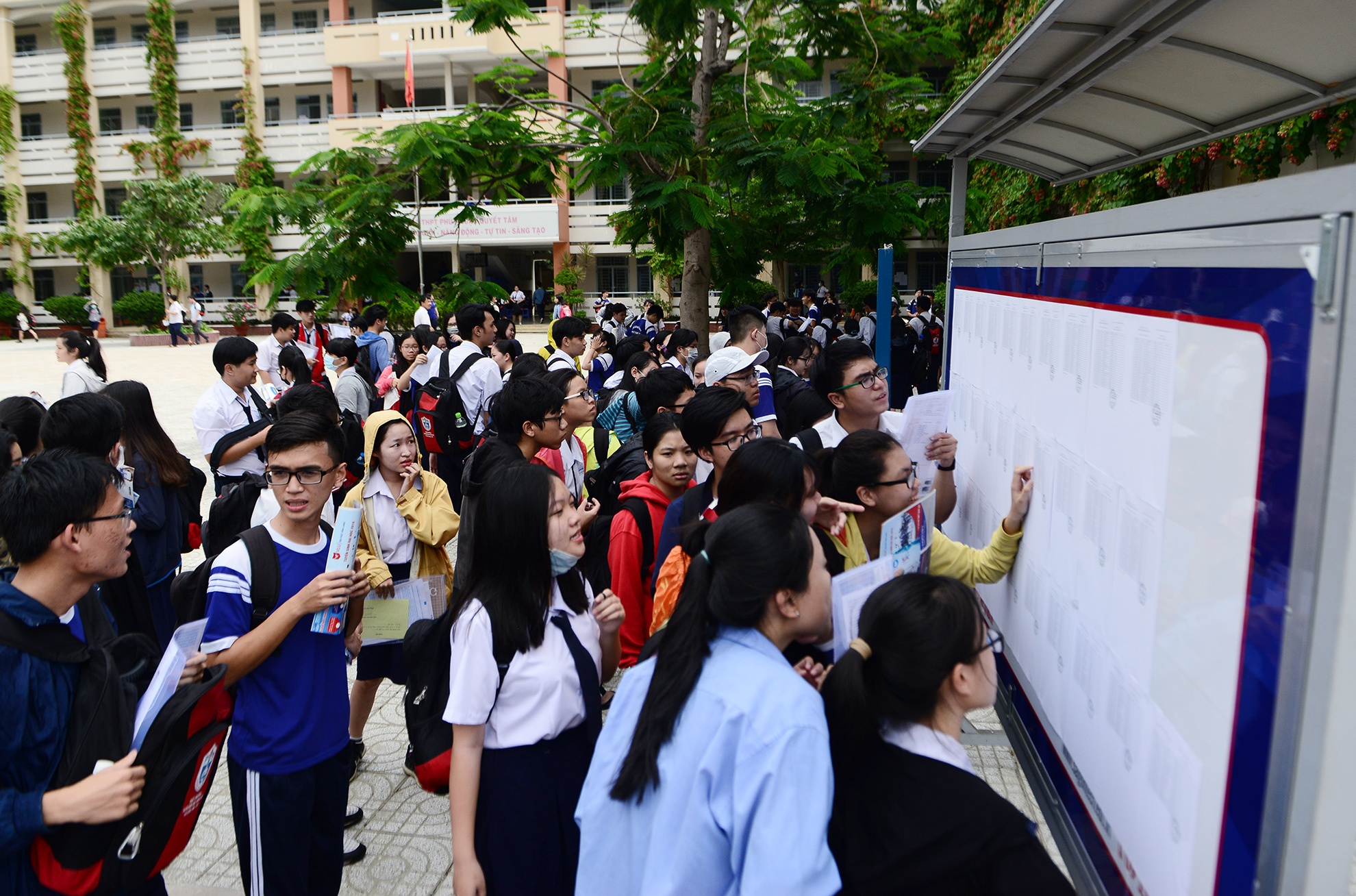 thi thpt quoc gia 2018 anh 2