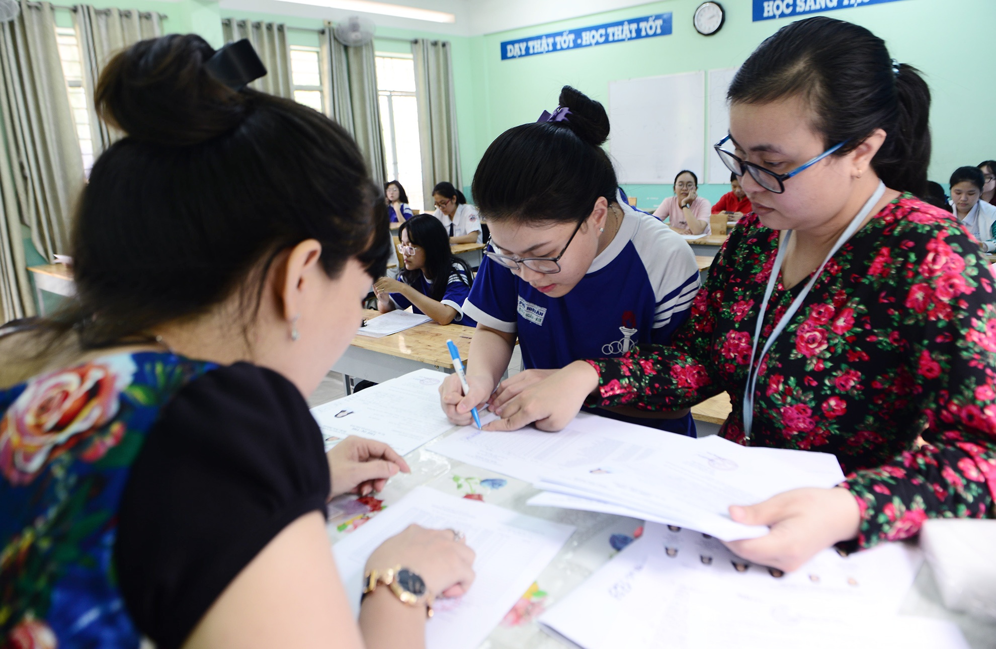 thi thpt quoc gia 2018 anh 6