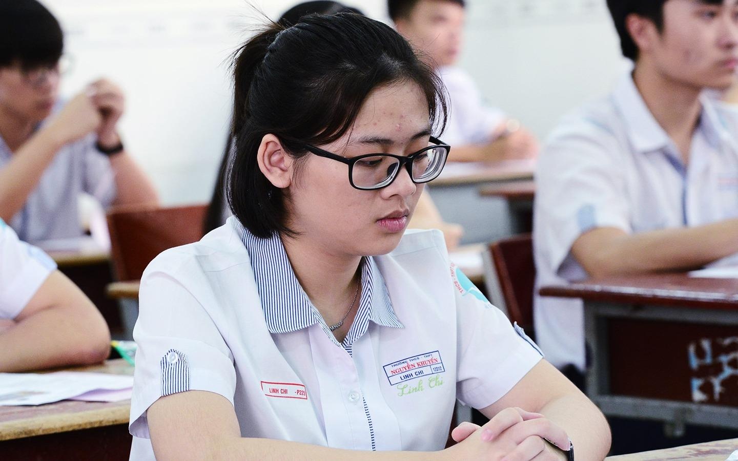 Tranh luan ve nham lan khai niem trong de Ngu van THPT quoc gia 2018 hinh anh