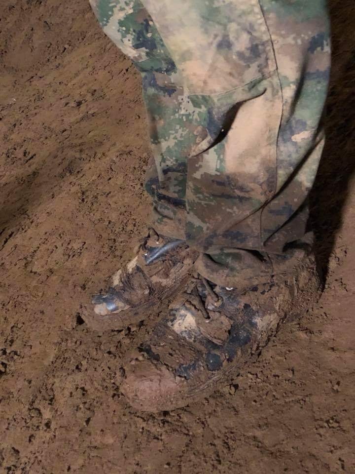 linh cuu ho giai cuu doi bong thai lan anh 8