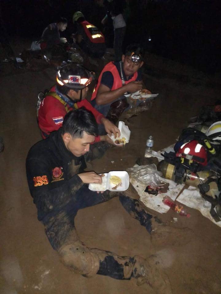 linh cuu ho giai cuu doi bong thai lan anh 5