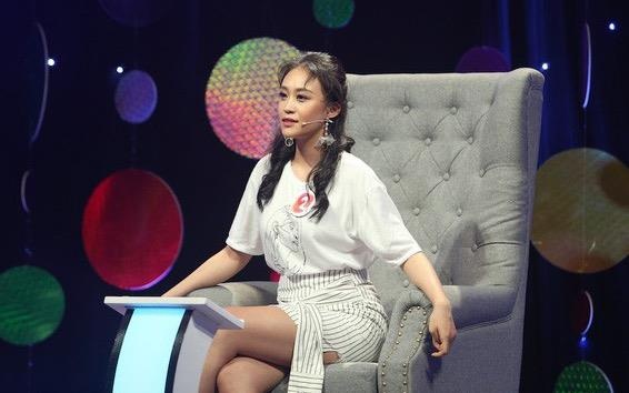 Co gai che PewPew la 'the loai dan ba lam chuyen' hinh anh