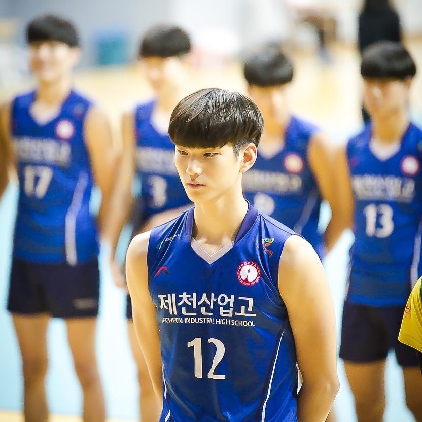 hot boy bong chuyen han quoc anh 1