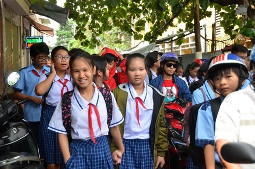 quá tải học sinh ảnh 1 qua tai hoc sinh anh 1