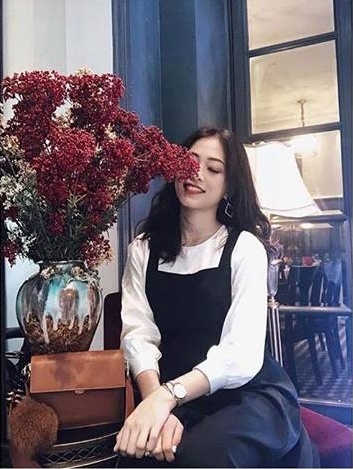 A hau Bui Phuong Nga anh 2