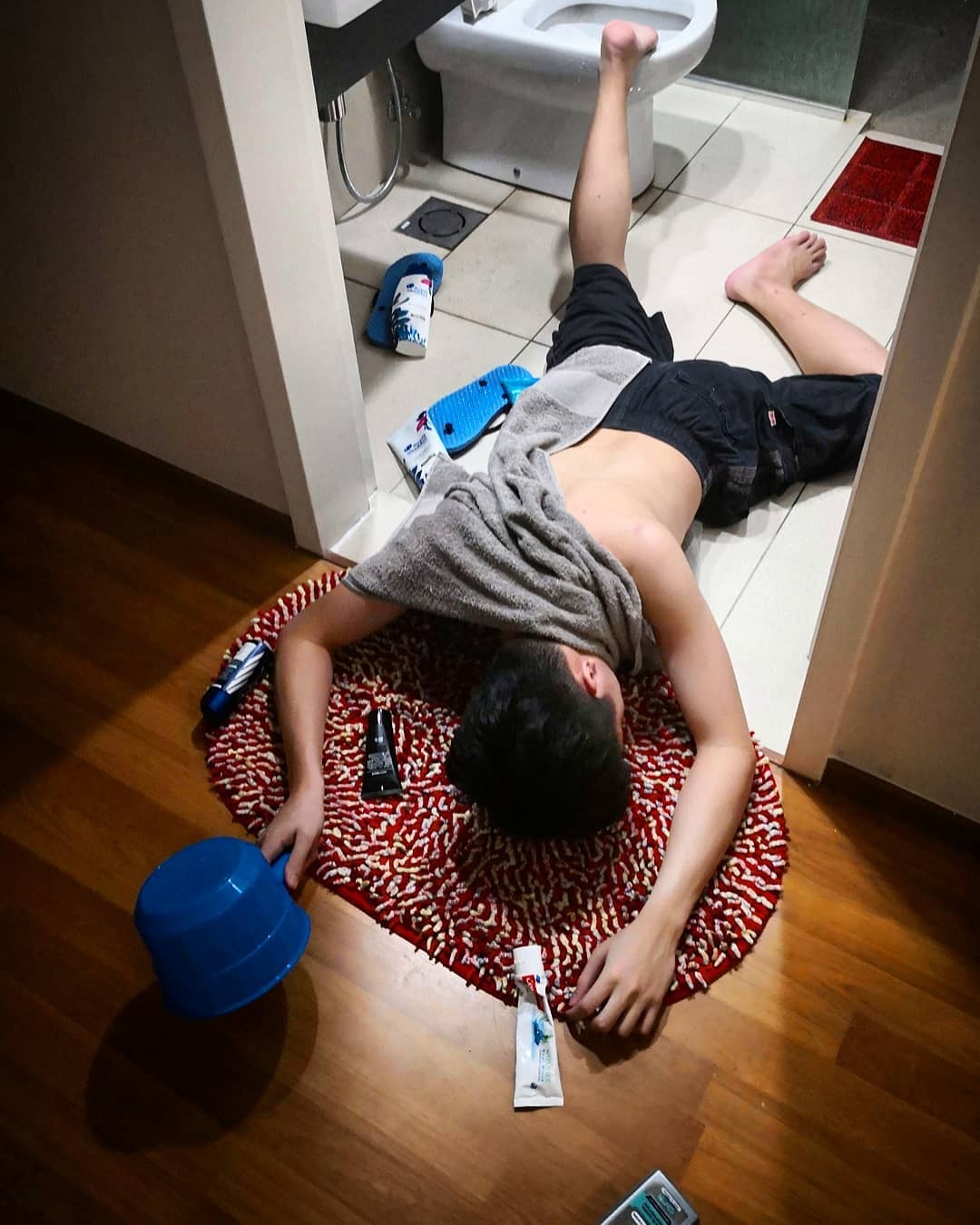 trao luu nga sap mat anh 3