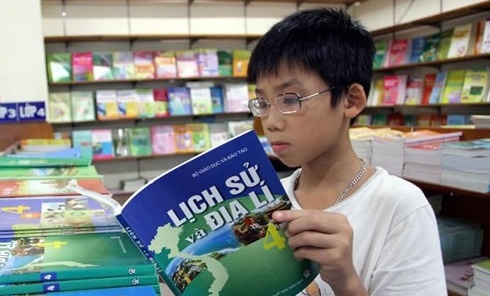 Thu tuong yeu cau khac phuc tinh trang lang phi sach giao khoa hinh anh
