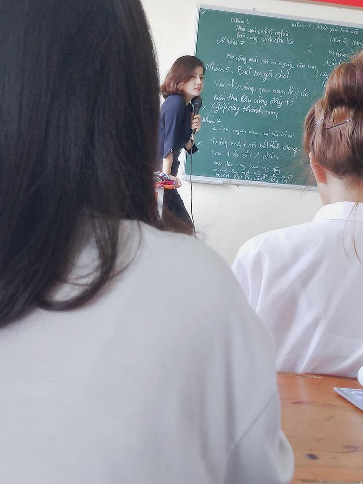 co giao day triet xinh dep anh 1