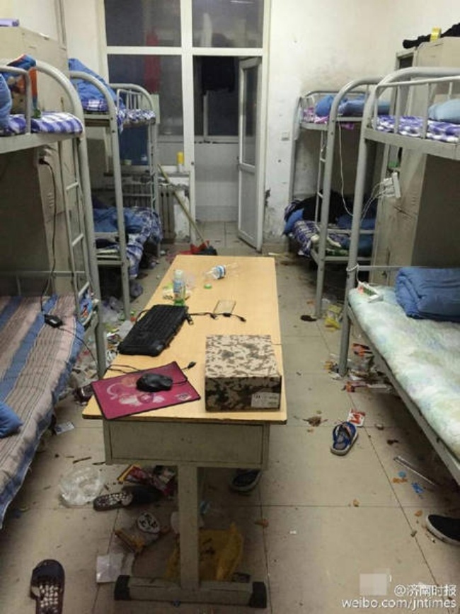 nhung ky tuc xa o chuot anh 8