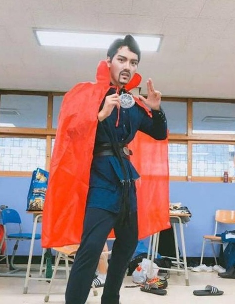 loat trang phuc tot nghiep hai huoc cua sinh vien anh 6