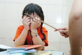 Quy dinh phat giao vien danh hoc sinh den 30 trieu la chong cheo luat hinh anh