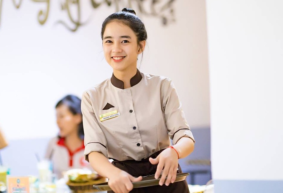 nhân viên quán cà phê xinh đẹp  ảnh 1 nhan vien quan ca phe xinh dep anh 1