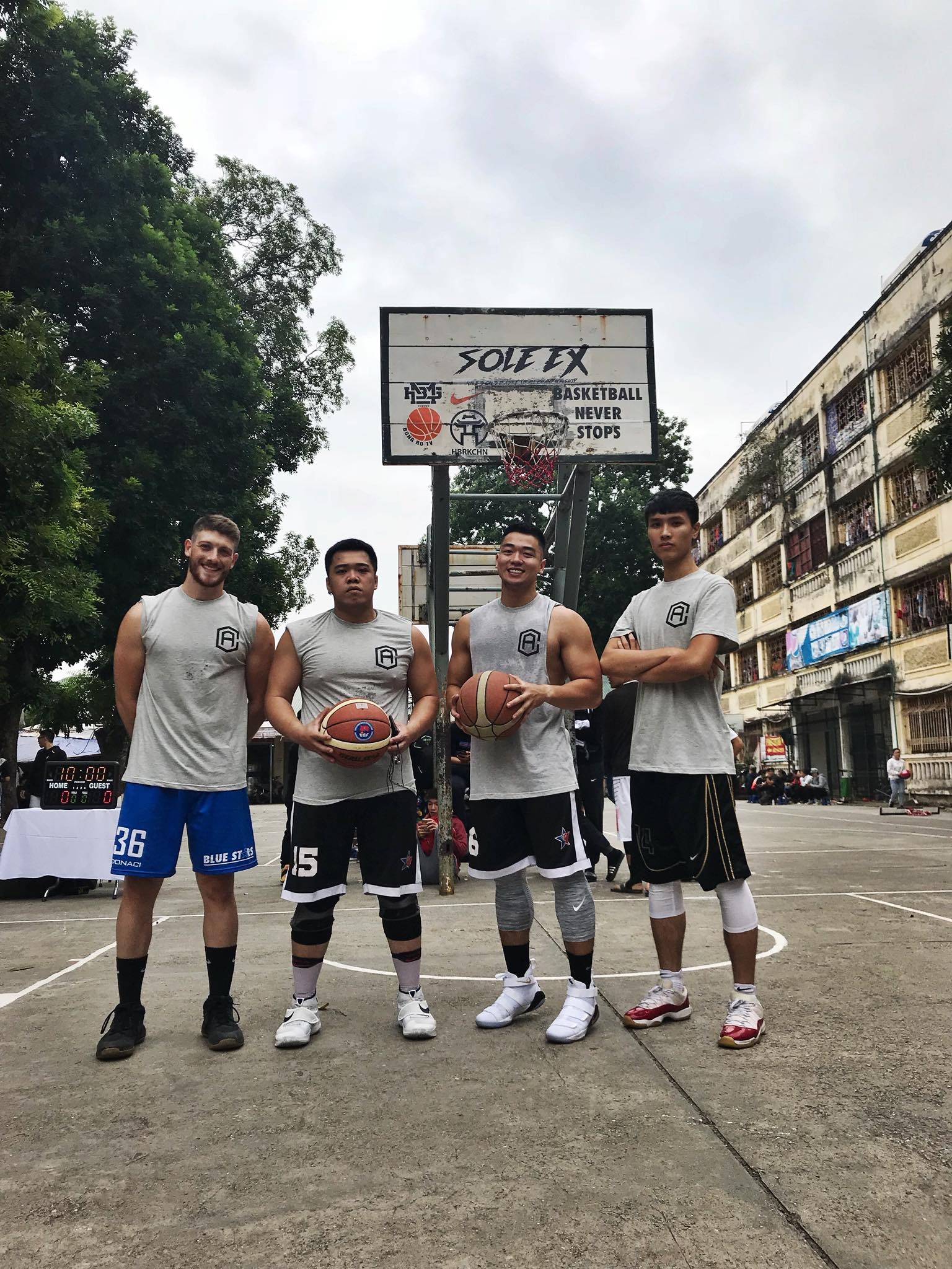 bạn trai miu lê ảnh 4 ban trai miu le anh 4