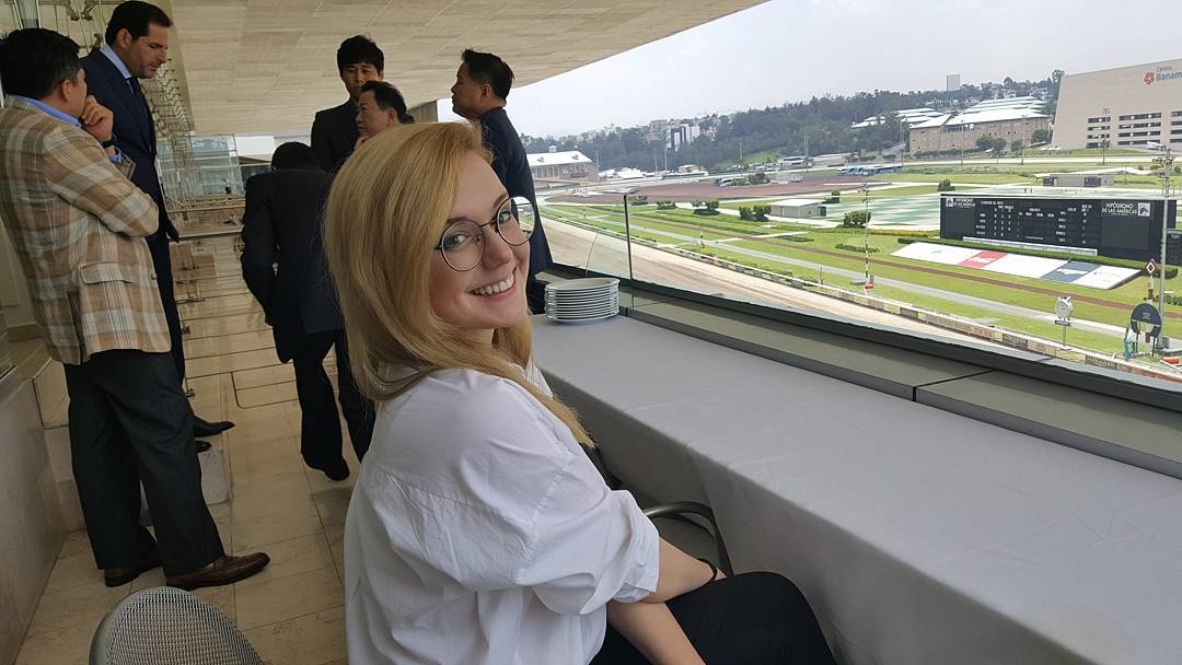 co gai Tay Ban Nha lay chong Han Quoc anh 1