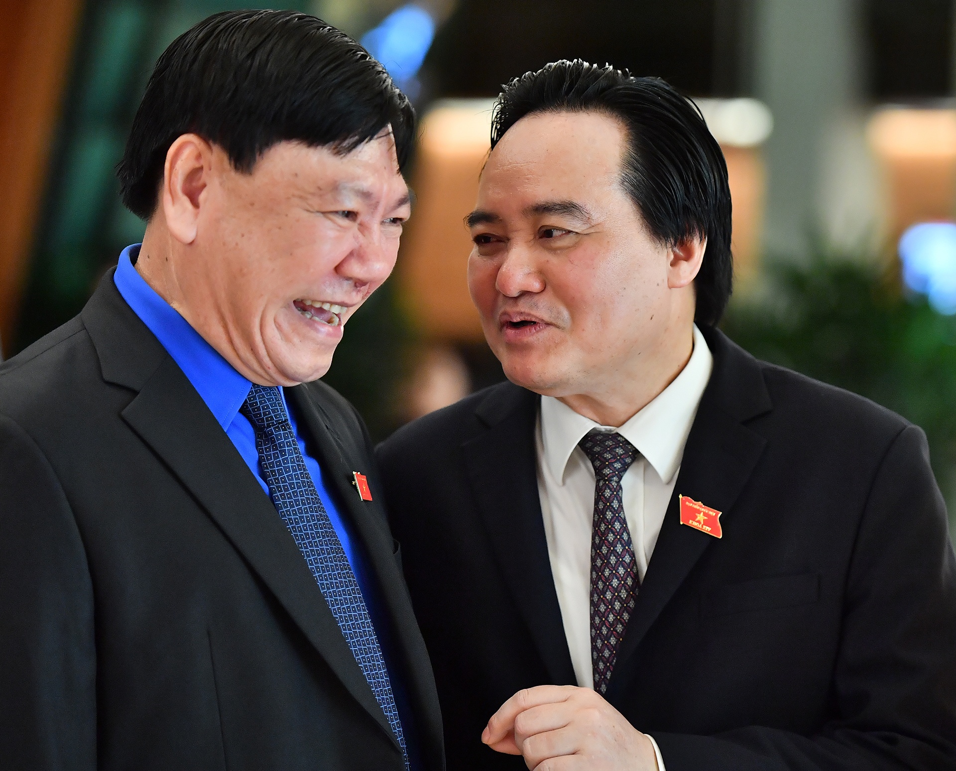 'De xuat duoi hoc sinh vien ban dam lan thu tu la sai lam so dang' hinh anh