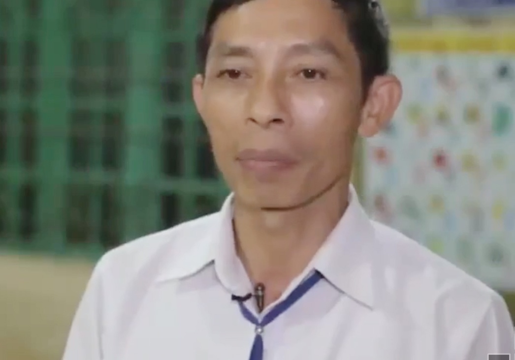 Ngoi truong chi co giao vien nam hinh anh