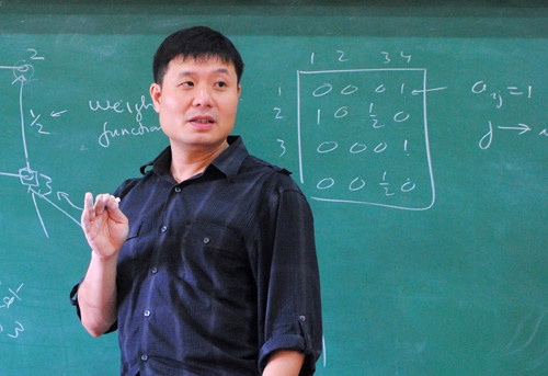 GS Vu Ha Van va cau chuyen ve nguoi thay hanh phuc hinh anh