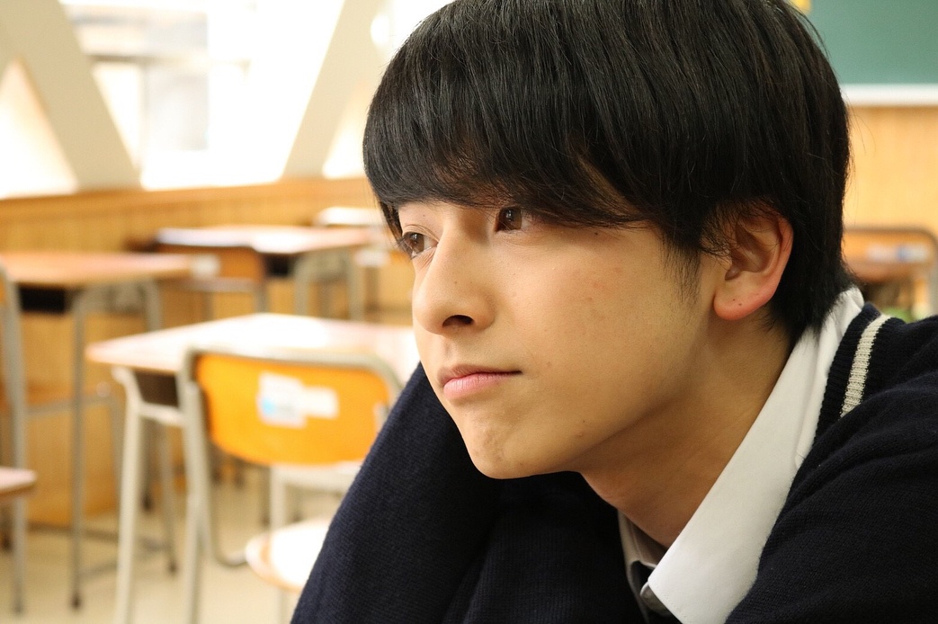 'Nam sinh dep trai nhat Nhat Ban' the hien kha nang nhay mua hinh anh